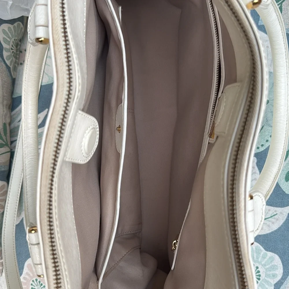 Ralph Lauren White Leather Business CEO Tote gold hardware **flawed**